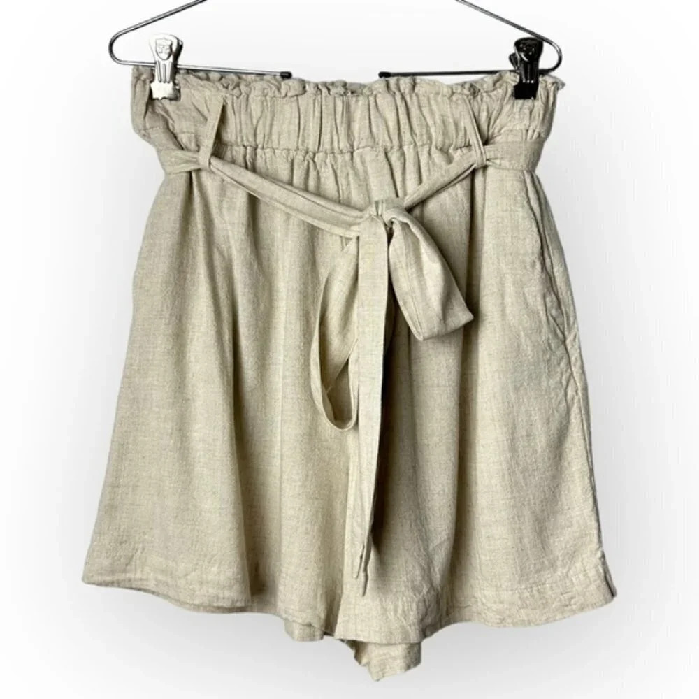 Black Tape Linen Belted Short in Light Birch